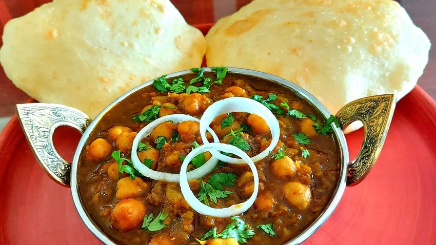 amritsari Puri Chole