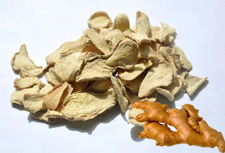 Ultimate Quality Dehydrated Ginger Flakes in Wholesale