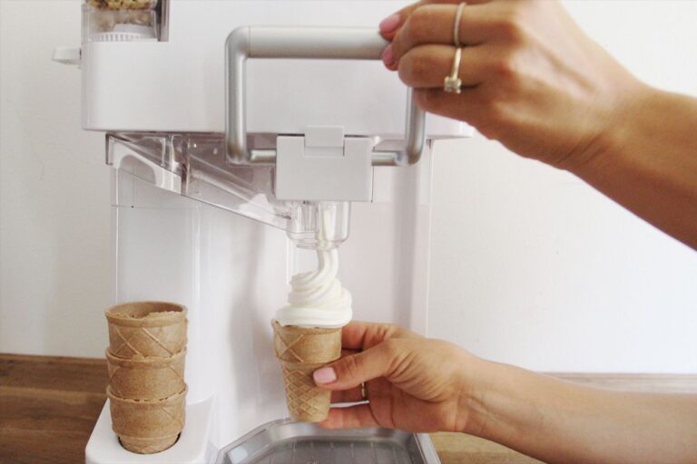 Soft Serve Ice Cream Machines 101: 5 Things You Need to Know