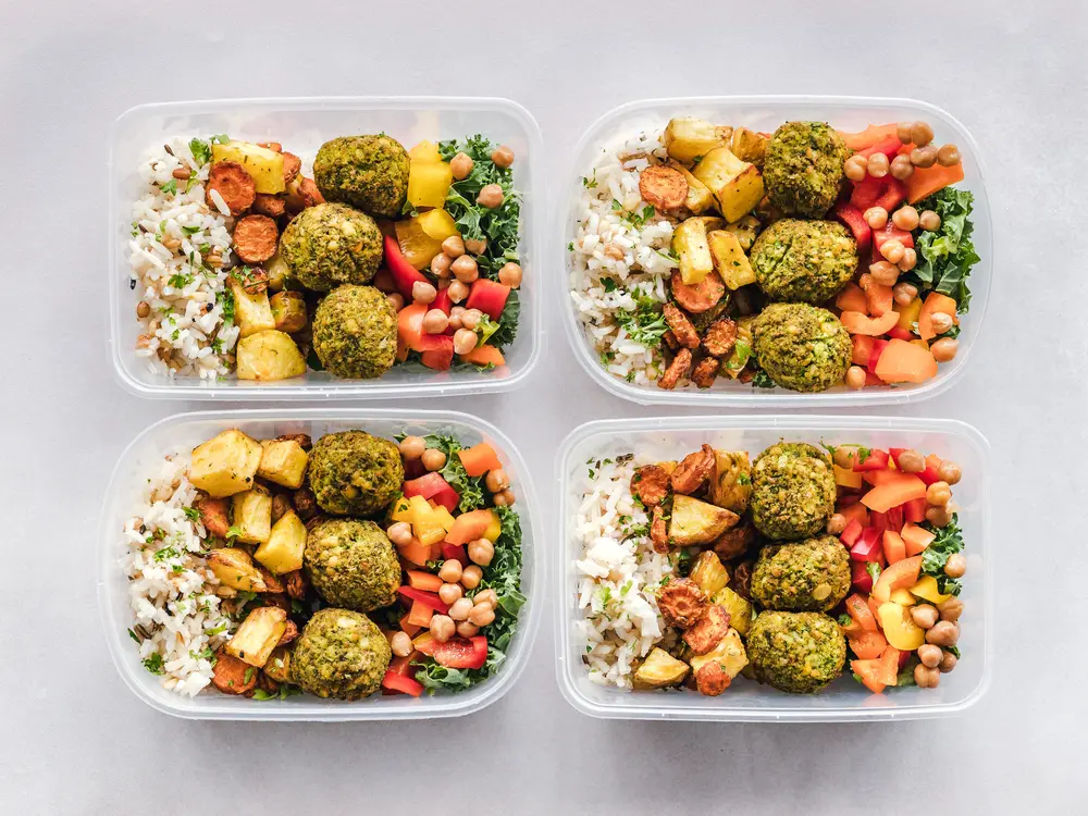 Read more about the article 5 Ways Meal Prepping Can Help Save You Money