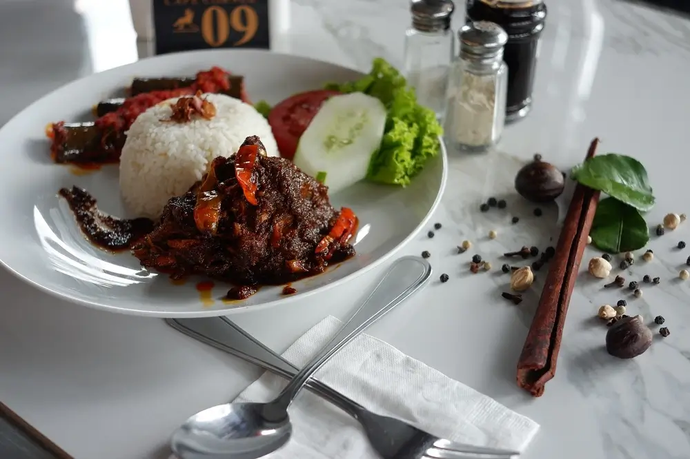 Rendang (Indonesia)